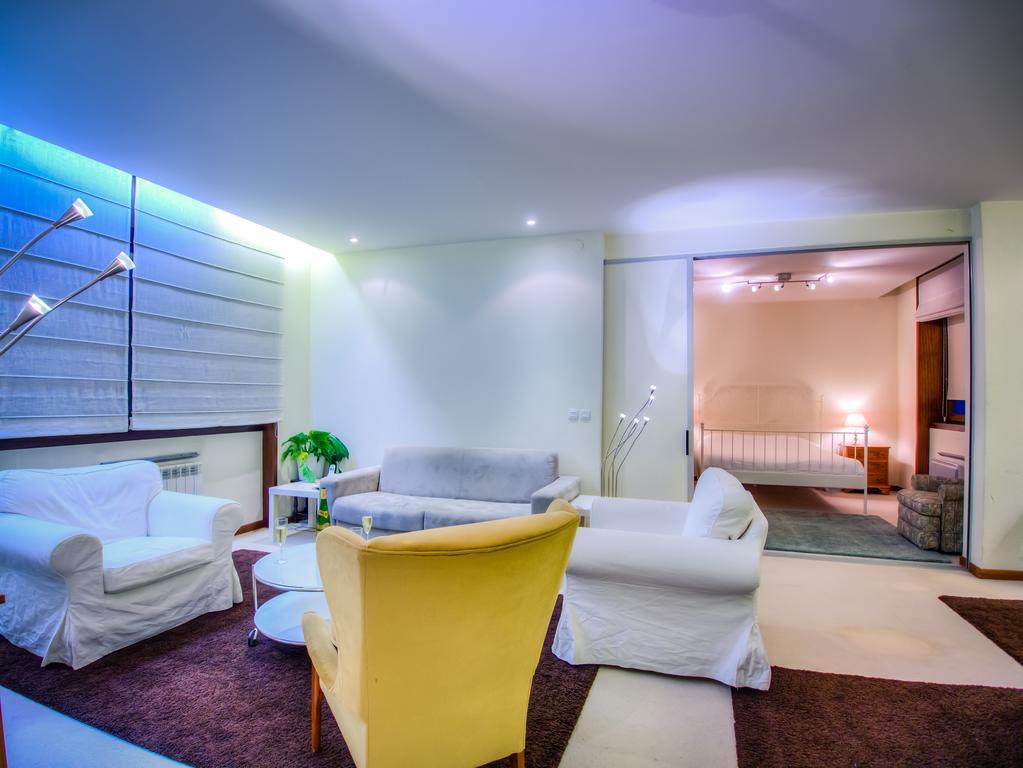 Apartment Central Sunny Spacious