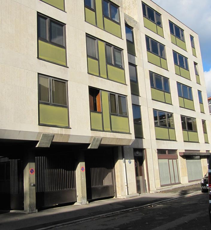Central Sunny Spacious Appartement Straatsburg
